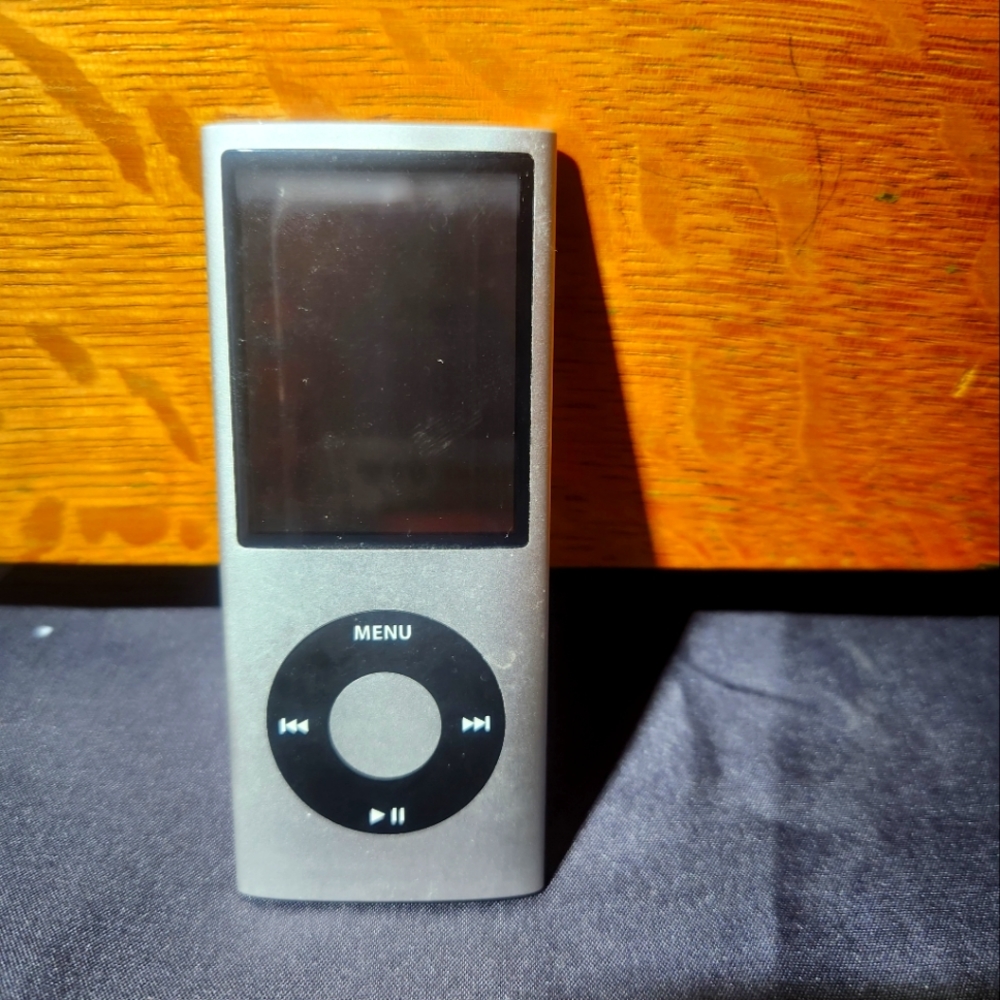 4th generation iPod nano 8gb